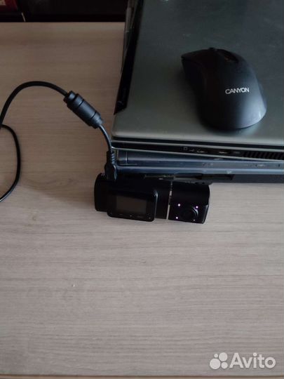 Видео регистратор с 2 камерами