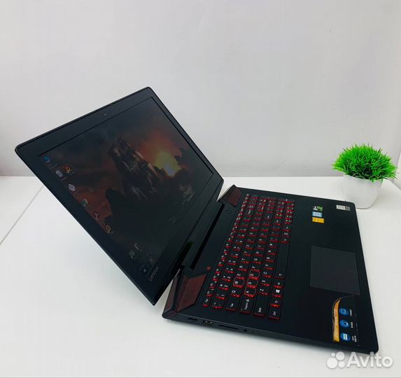 Игровой ноутбук Lenovo