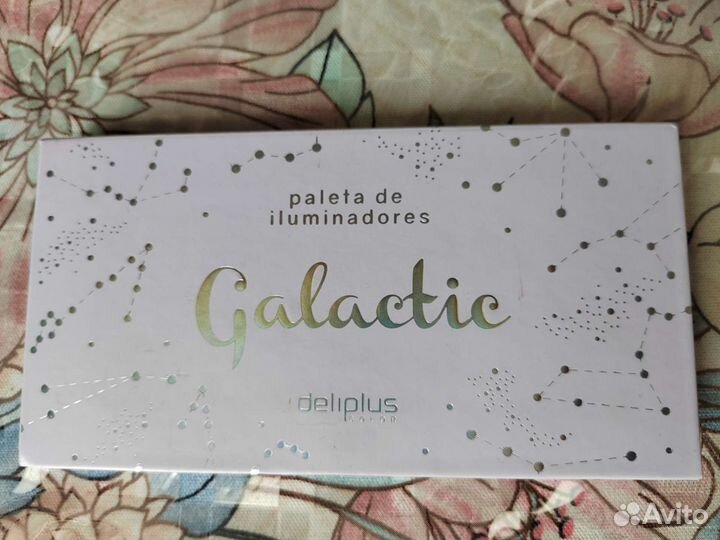 Палетка теней deliplus