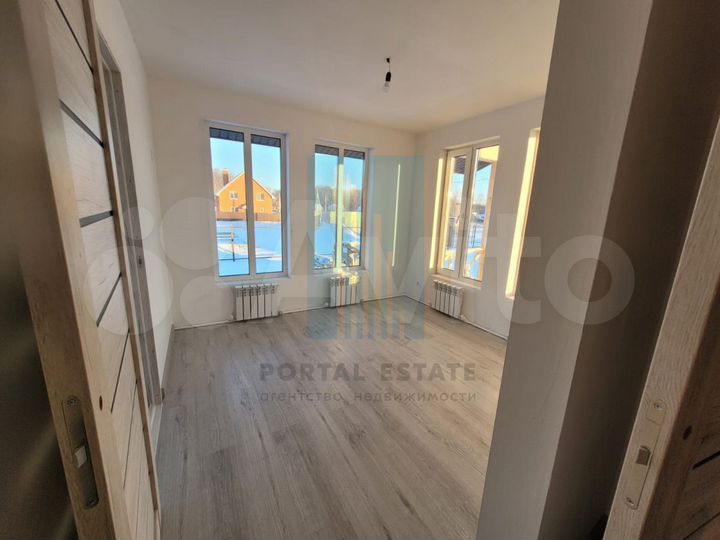 Дом 64 м² на участке 6,6 сот.