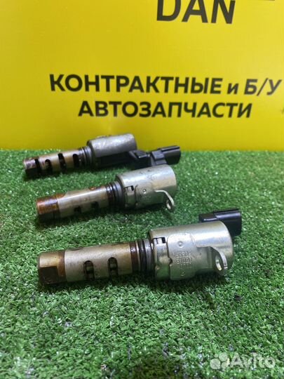 Клапан VVTi правый Toyota 15330-31020