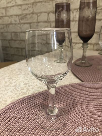 Рюмка на ножке, бокалы для коньяка