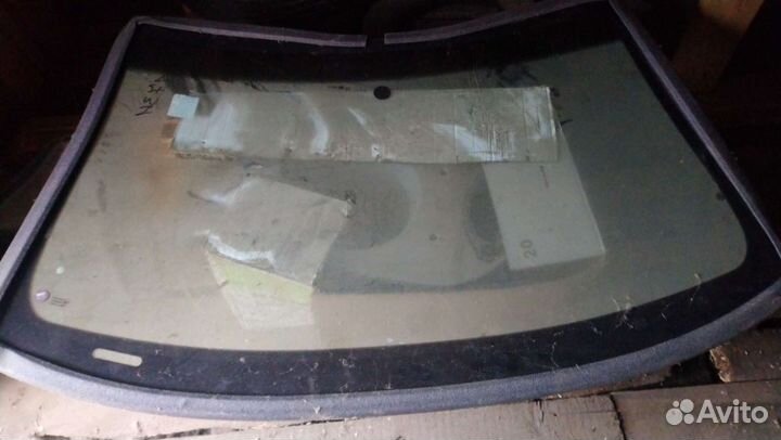 Стекло на ауди А4 B7 новое