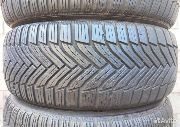Michelin Alpin 6 215/60 R16 99H