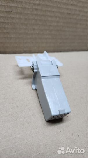 FL3-6313 / FL4-2050 FL3-1430/ FL3-2453 Шарнир ADF