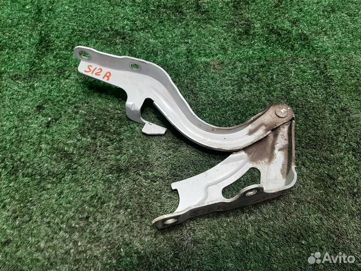 Петля капота правая KIA Sportage 3 (SL) 2012
