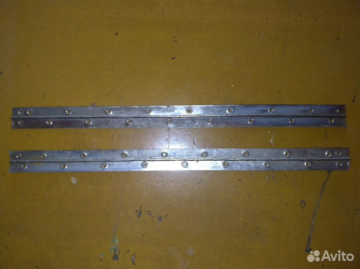 Петли рояльные L50 новые, остатки