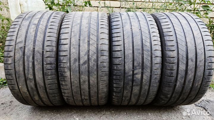 Michelin Latitude Sport 3 295/35 R21