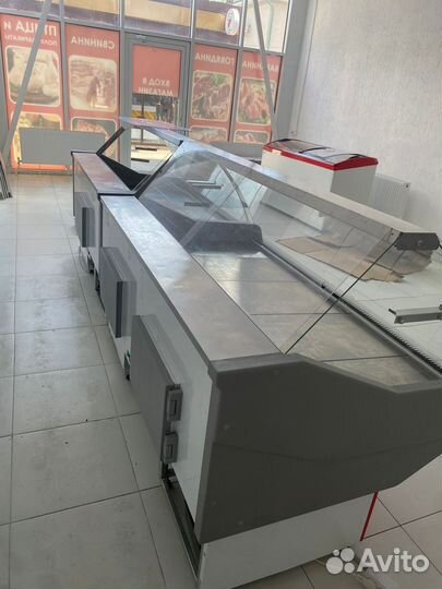Холодильная витрина бу