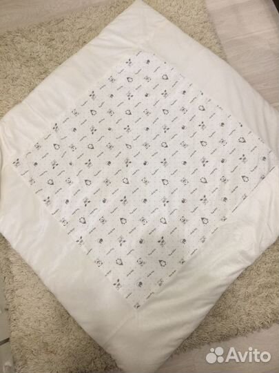 Одеяло на выписку с шапочкой. Ленты в подарок