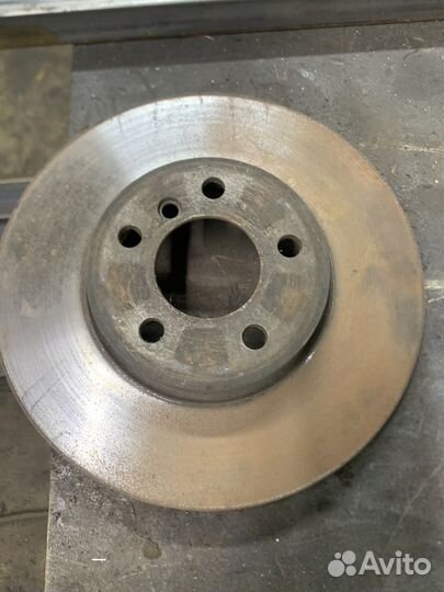 Диск тормозной передний BMV e53