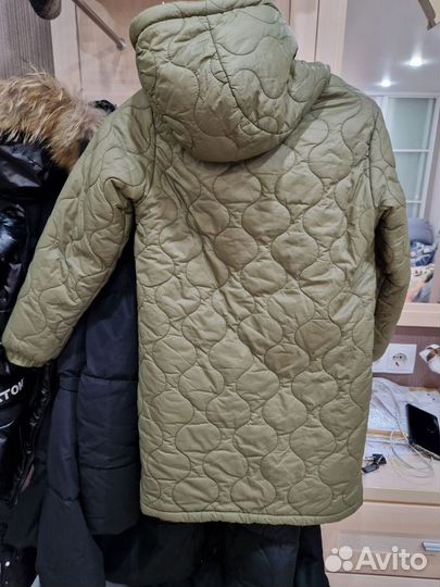Куртка на девочку 146-152 см