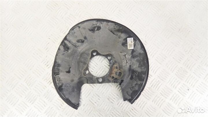 Кожух защитный тормозного диска Toyota RAV4 XA50