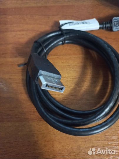Кабель DisplayPort