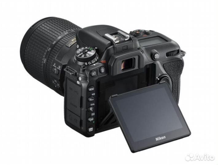 Nikon D7500 Kit 18-140 mm f/3.5-5.6G ED VR DX AF-S