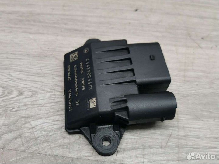 Блок накала свечей Mercedes C W204