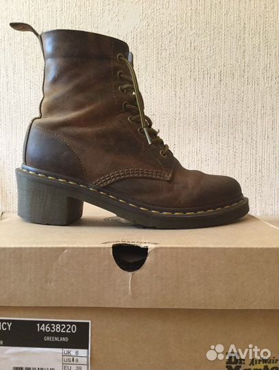 Ботинки Dr. Martens женские