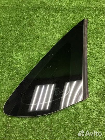 Стекло кузовное глухое заднее правое Ford Focus 2