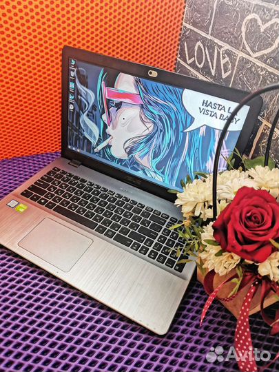 Asus FullHD/i3-8130u/8gb/mx 130 2gb/ssd 240gb