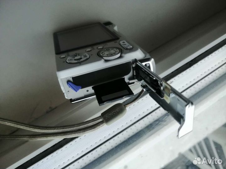 Компактный фотоаппарат sony cyber shot