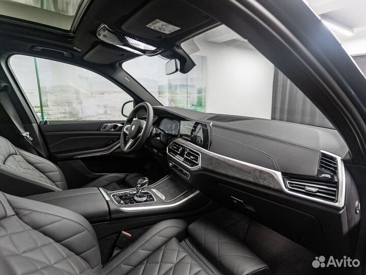 BMW X5 3 AT, 2023