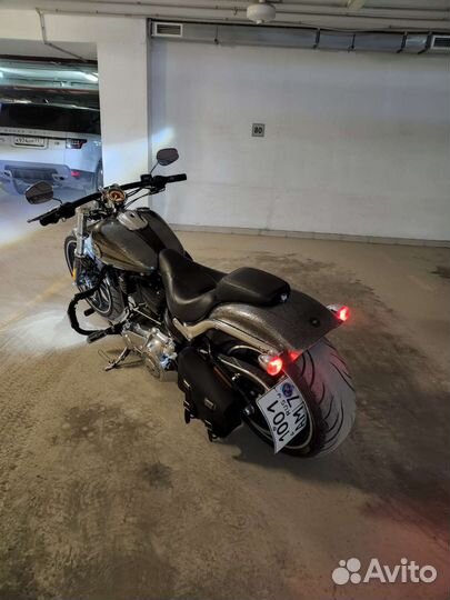 Harley-davidson breakout