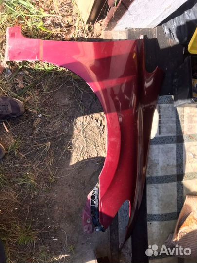 Крыло от Honda Civic 4d