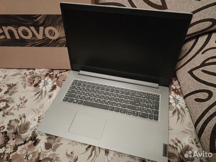 Ноутбук Lenovo IdeaPad 17.3