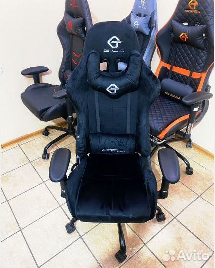 Игровое кресло компьютерное геймерское