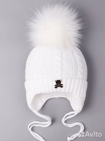 Шапка зимняя вязаная с помпоном для детей