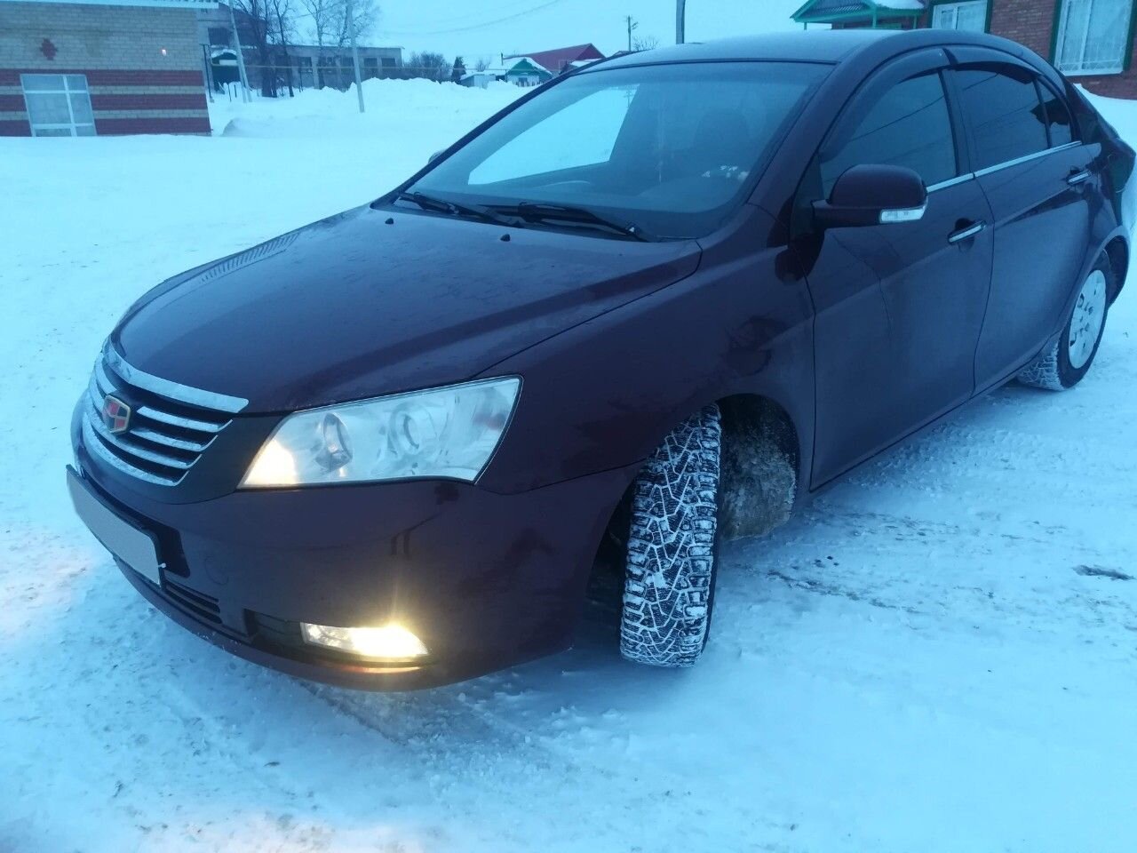 Geely Emgrand EC7: фото владельца