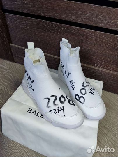 Новые Balenciaga 37р