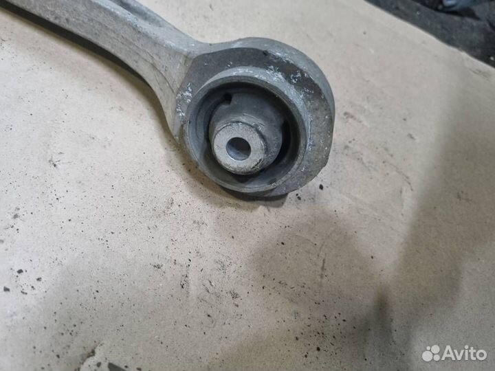 Рычаг нижний левый Audi A6 (C6,4F) 2005-2011