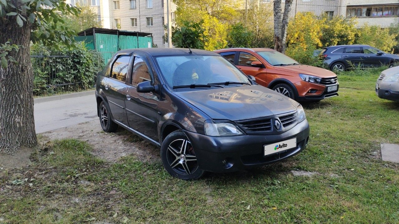 Renault Logan: фото владельца