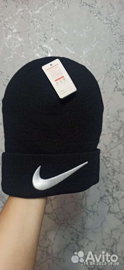 Мужские шапки новые