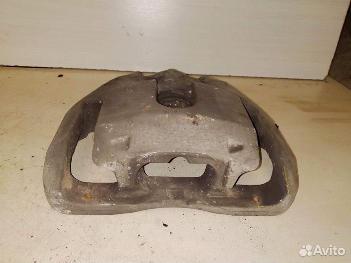 Суппорт тормозной BMW E60 E61 E63 E64 E65 E66