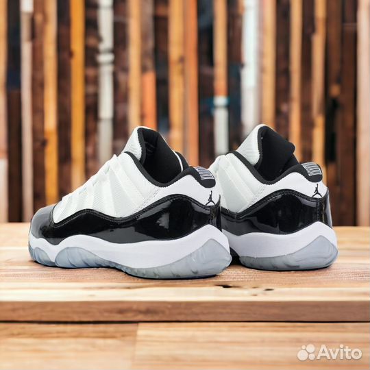 Кроссовки мужские Nike Air Jordan 11 Low