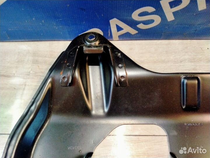 Крепление рулевой рейки Mercedes-Benz 212.036 E