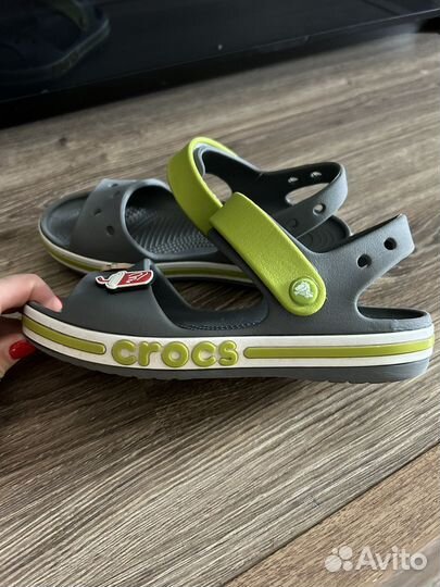 Сандали crocs