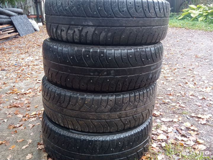 Bridgestone Ice Cruiser 7000 185/65 R15