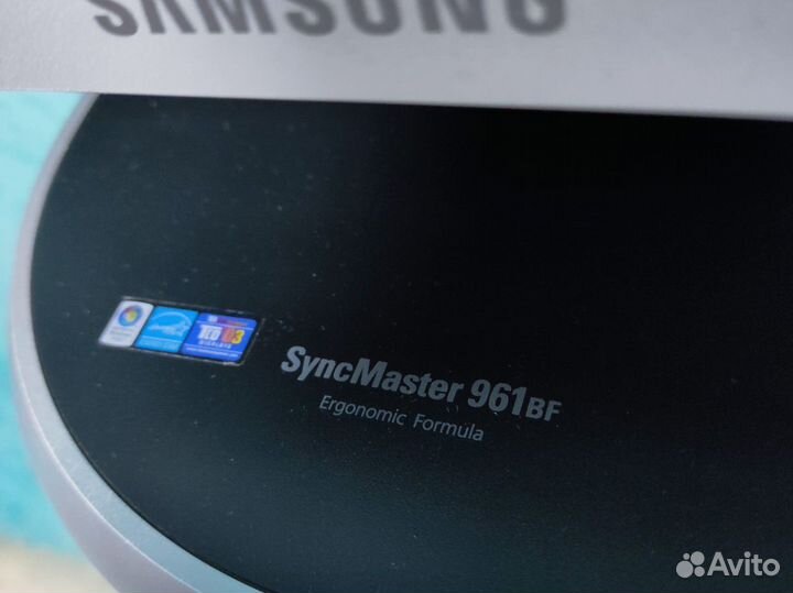Монитор Samsung syncmaster 961bf