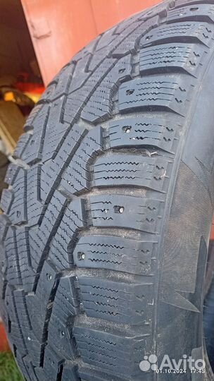 Pirelli Ice Zero 235/65 R17