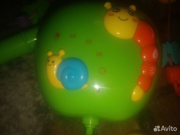 Детский мобиль в кровать музыкальный с проектором