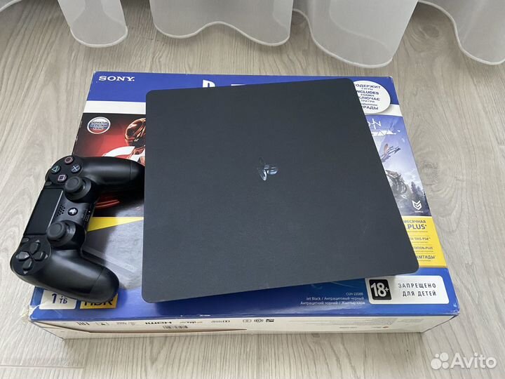 Sony PS4 slim 1tb