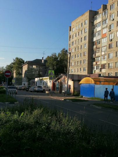 Под магазин/склад на первой линии