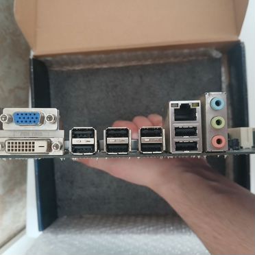 Связка Gigabyte на Xeon X3470