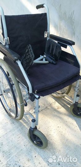 Инвалидная коляска б/у,состояние отличное
