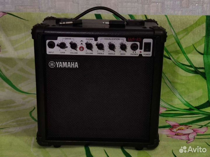 Комбоусилитель Yamaha ga-15