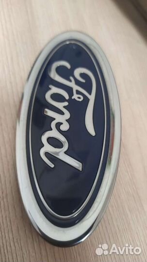 Эмблема ford fiesta