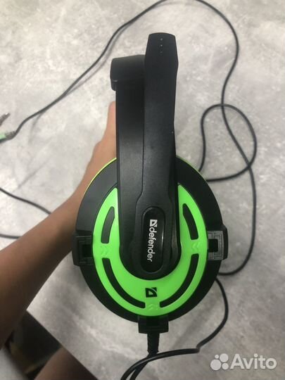 Кимпьютерные наушники Defender Warhead G-300 б/у
